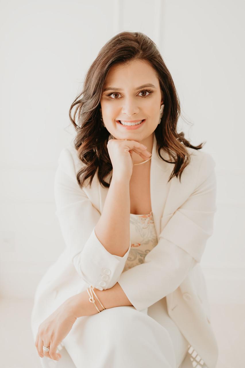 Foto da Dra. Lorena Caramaschi, médica pediatra